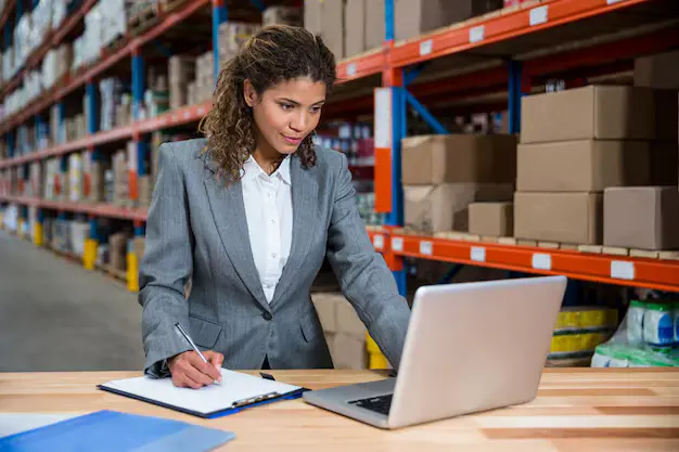 Procurement Staff - Pelajari Definisinya di Sini