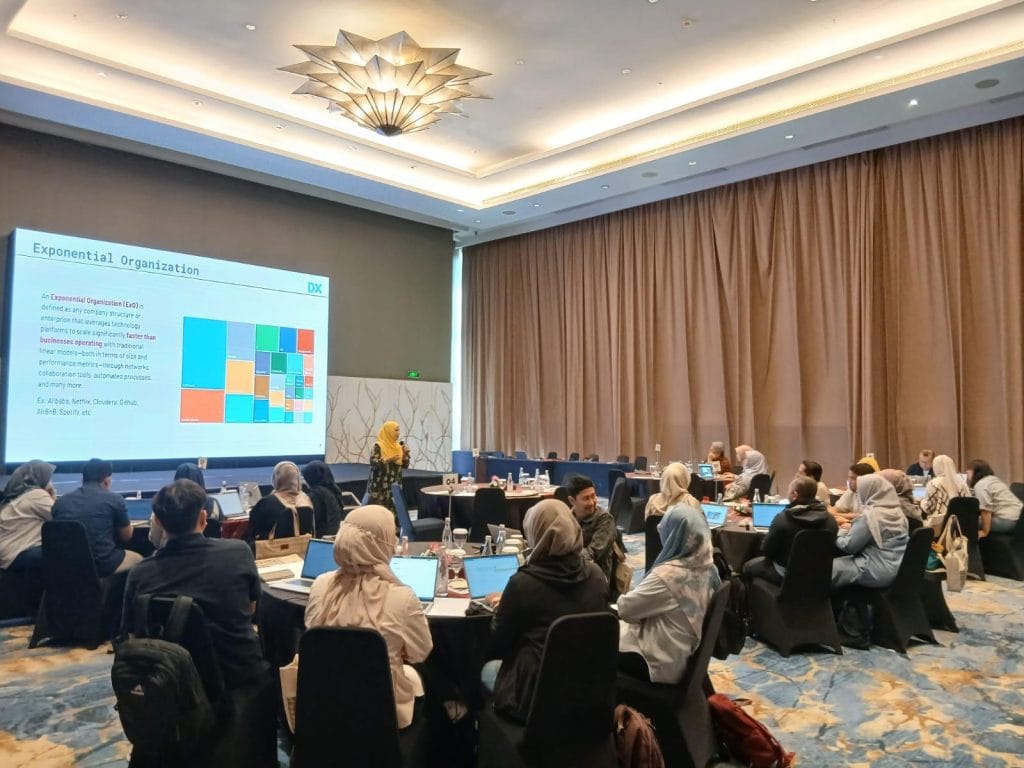 Peserta Bank Indonesia mengikuti Pelatihan Digital Transformasi 4.0 di Bandung